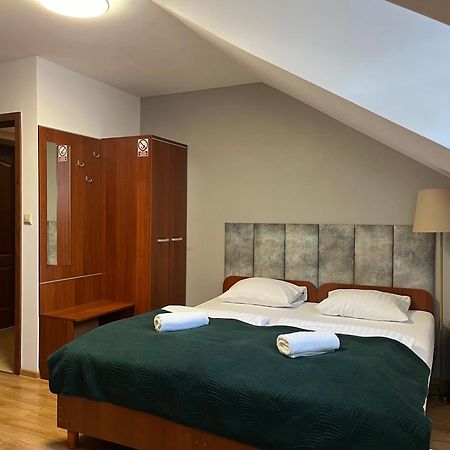 Kamienica Przy Bramie Hotel Opatow  Exterior foto