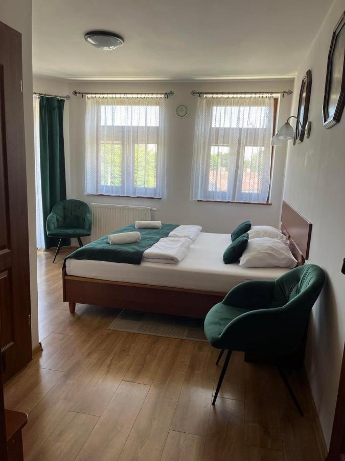 Kamienica Przy Bramie Hotel Opatow  Exterior foto