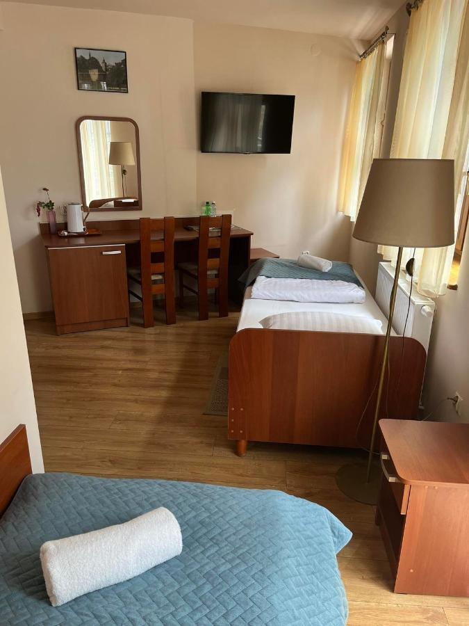 Kamienica Przy Bramie Hotel Opatow  Exterior foto