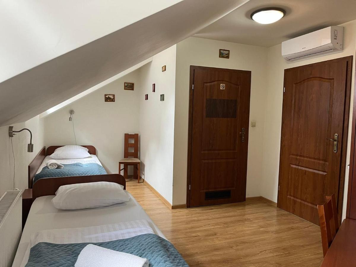 Kamienica Przy Bramie Hotel Opatow  Exterior foto