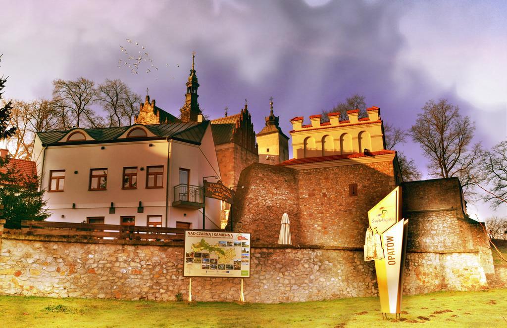 Kamienica Przy Bramie Hotel Opatow  Exterior foto