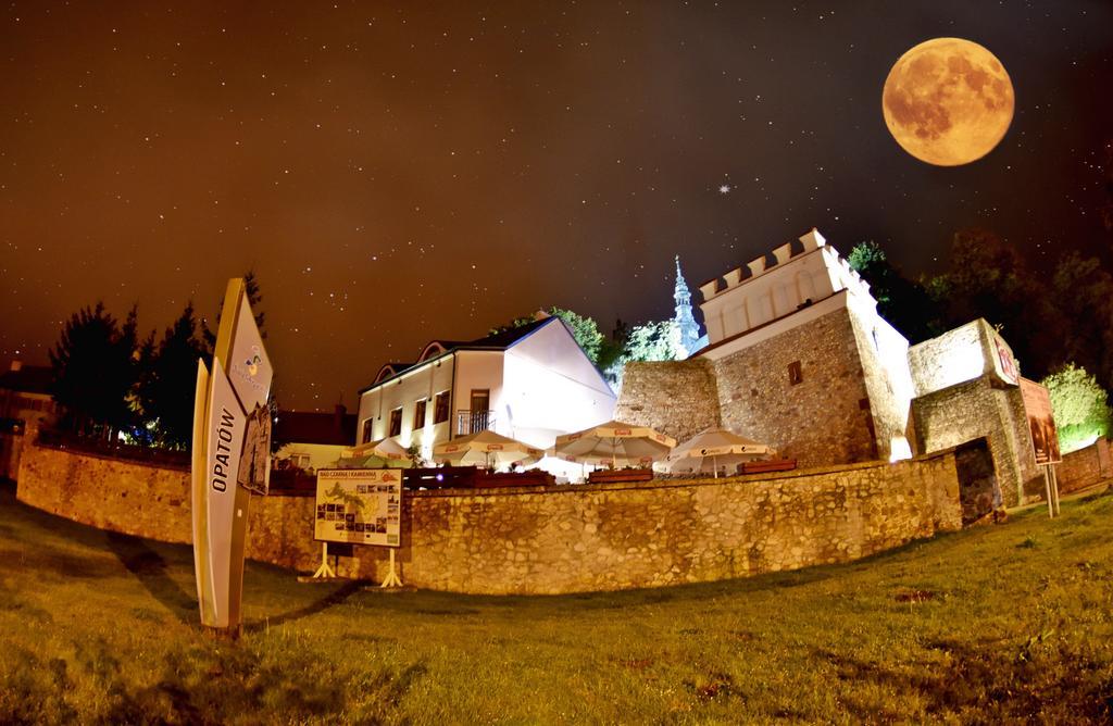 Kamienica Przy Bramie Hotel Opatow  Exterior foto