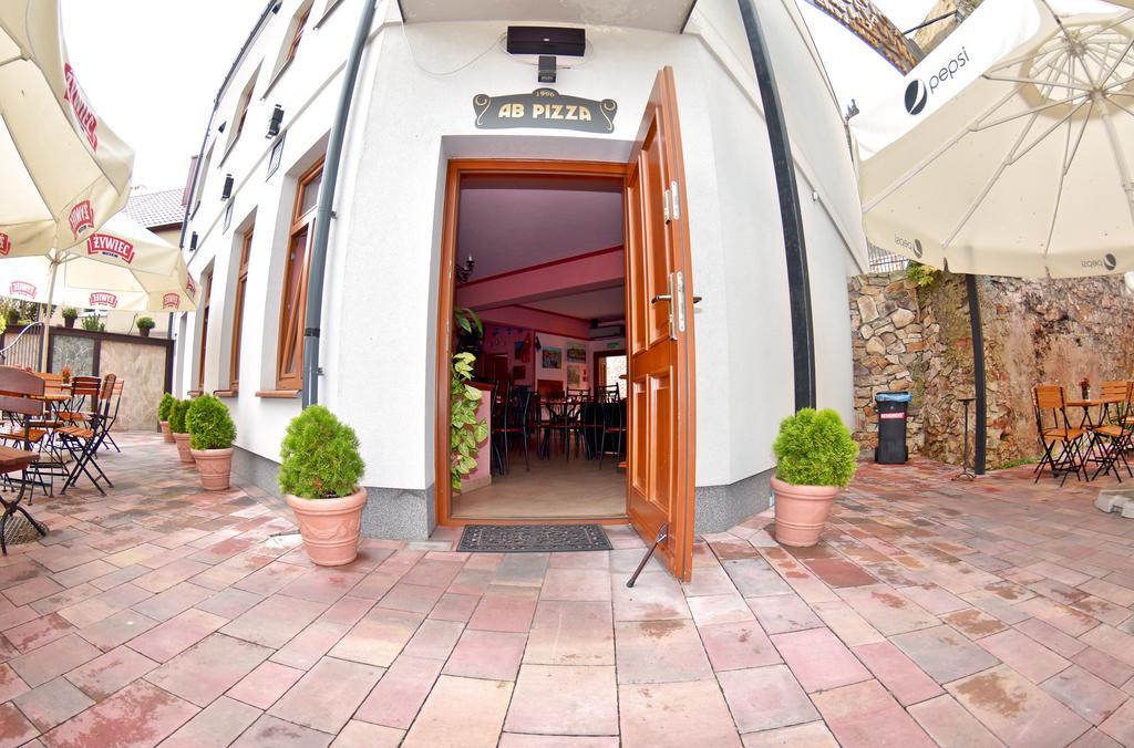 Kamienica Przy Bramie Hotel Opatow  Exterior foto